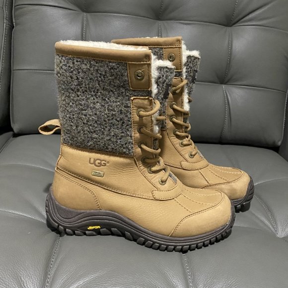 UGG Adirondack Boots - Size 7 - Picture 3 of 5